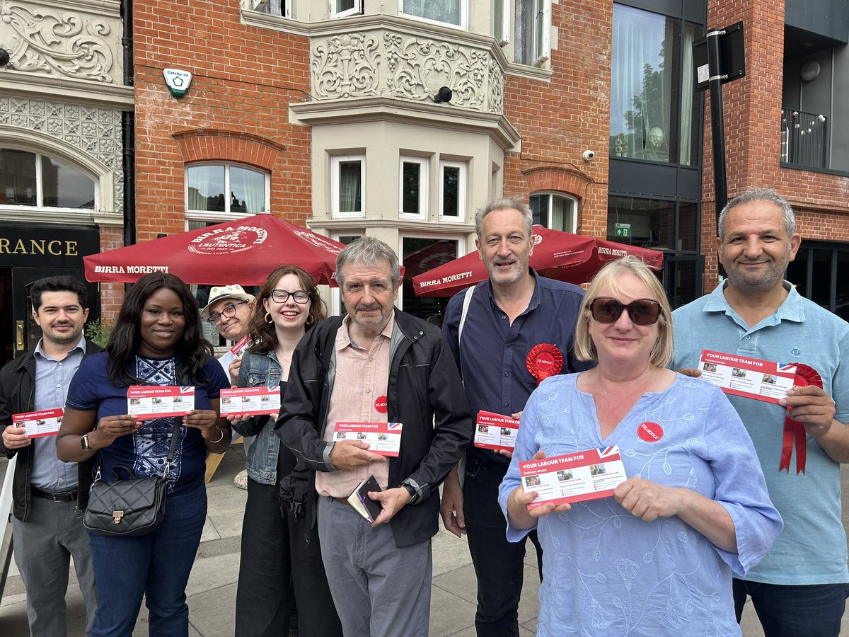enfield_labour's tweet image. Just some of our activists out all over Enfield this week on the #LabourDoorstep. We’re out all year round speaking to people about how we’re making Enfield cleaner, safer and fairer and lots of people have taken the time to tell us we’ve got their vote next May!