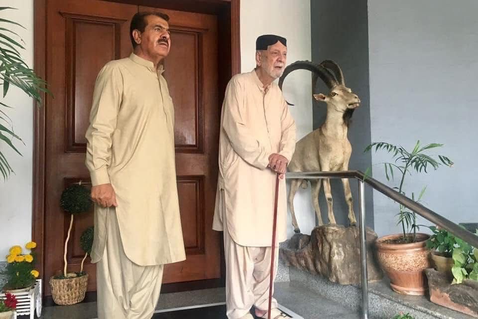 SajidTareen4's tweet image. کوئٹہ:
ساجد ترین ایڈووکیٹ نے کہا ہے کہ جس طرح پچھلے سال پارٹی نے کوئٹہ میں راشون سردار عطاءاللہ خان مینگل کی برسی عظیم الشان طریقے سے منایا ، اسی طرح اس سال 2 ستمبر کو ان کی یہ برسی پچھلے سے کہیں زیادہ عظیم الشان طریقے سے منایا جائے گی۔