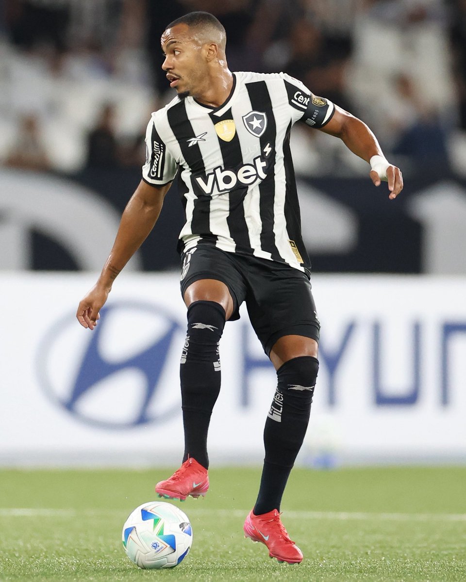 informafogo's tweet image. Shabab Al-Ahli, do Emirados Árabes, realizou uma proposta oficial por Marlon Freitas, do Botafogo.

Os valores foram considerados baixo pelo Alvinegro.

— TF