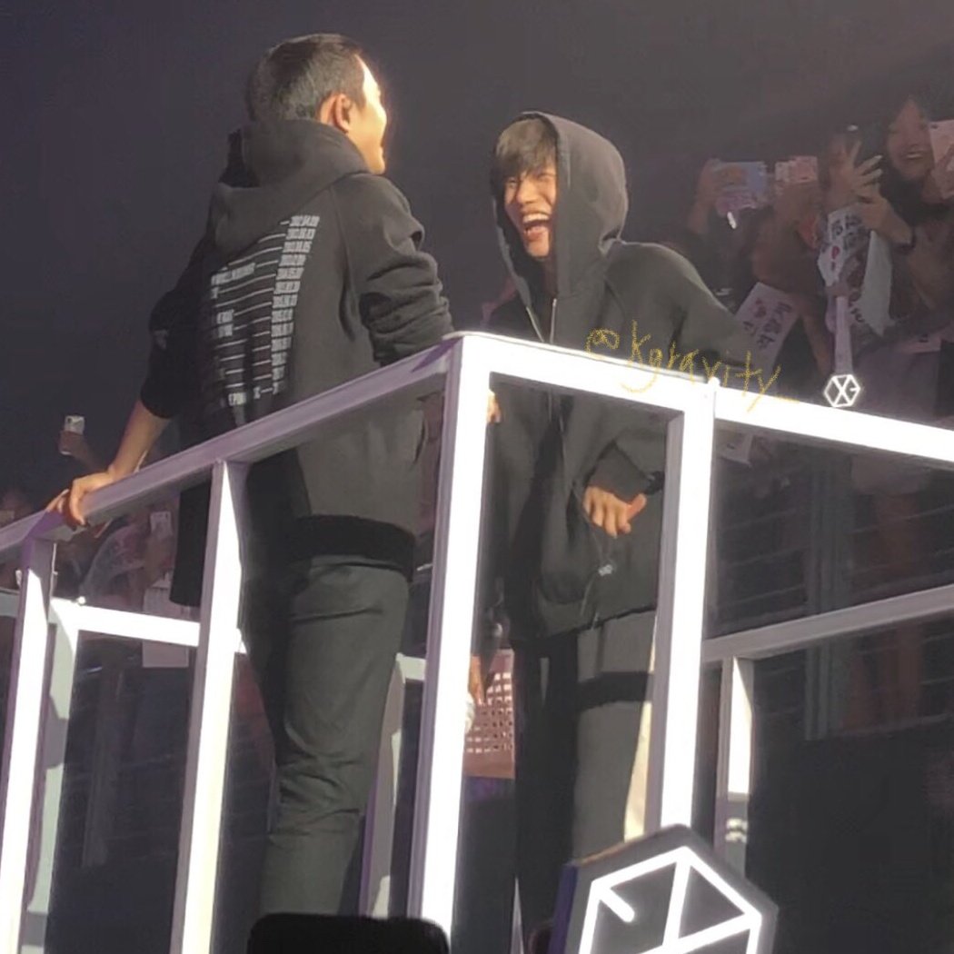 doindae's tweet image. This genre of kaisoo photos.