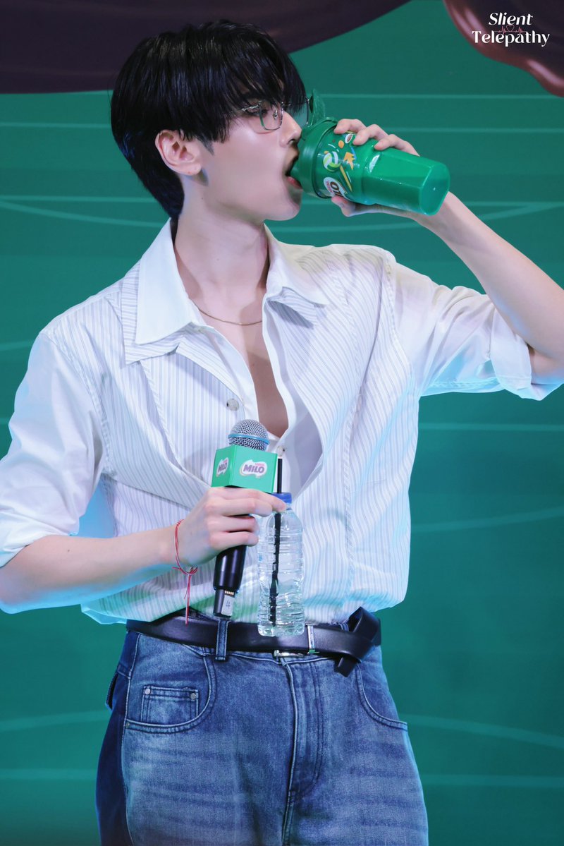 ShuangSilent's tweet image. Just drinking MILO😋
@dunknatachai
#MILOMMMxDUNK
#dunknatachai