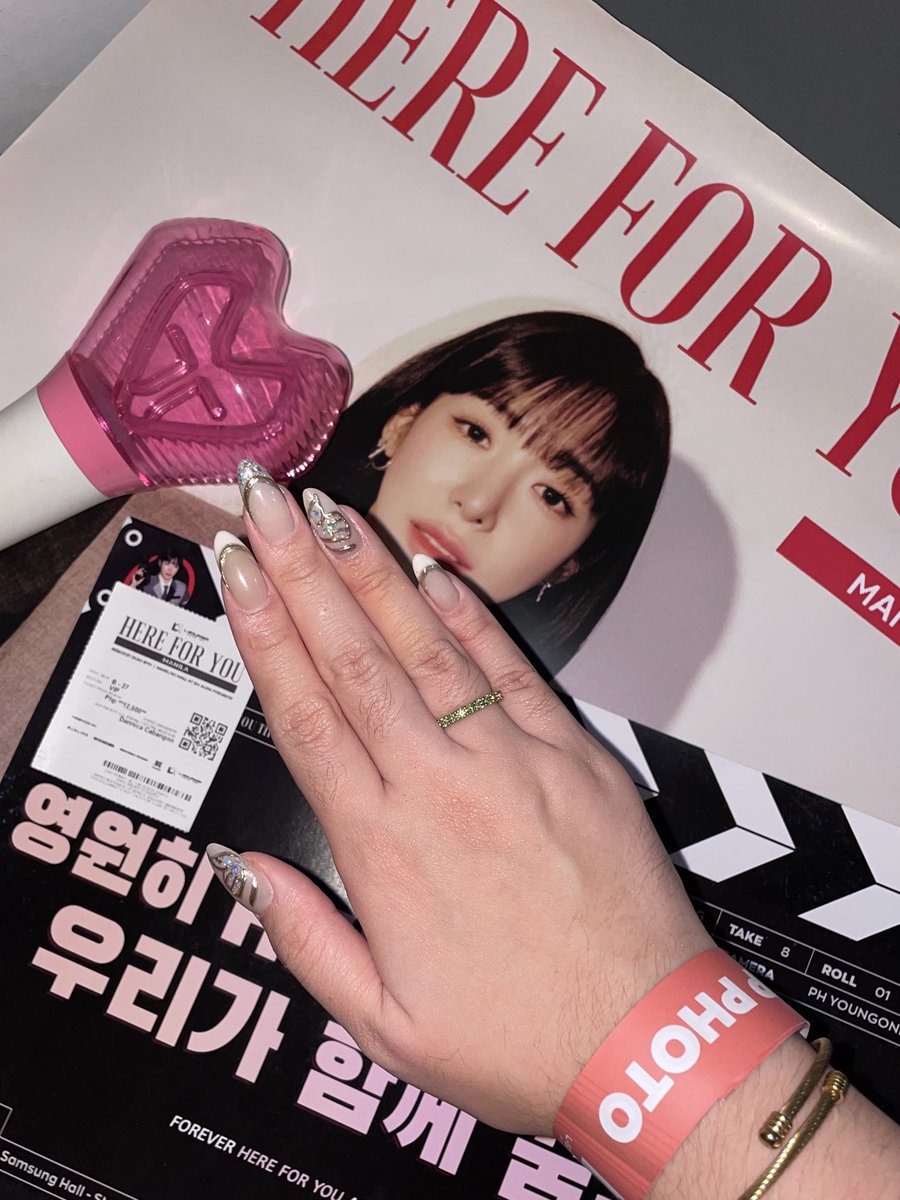 TIFFANY GAVE ME HER RING 💍 tweet media