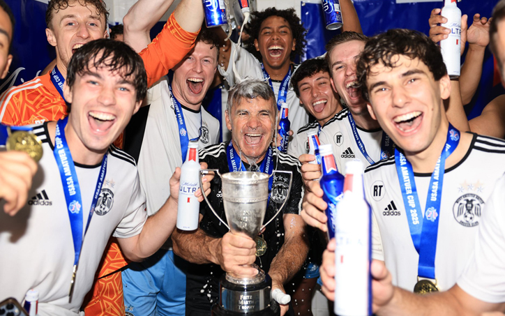 Dylan Lacy's header in the 120th minute of extra time lifted West Chester United SC (PA) over RWB Adria (IL), 4-3 AET, in the 2025 #USASA National Amateur Cup Final. The win gives the Predators their first Amateur Cup &amp; books their ticket to the 2026 US Open Cup.

Recap below ⬇️