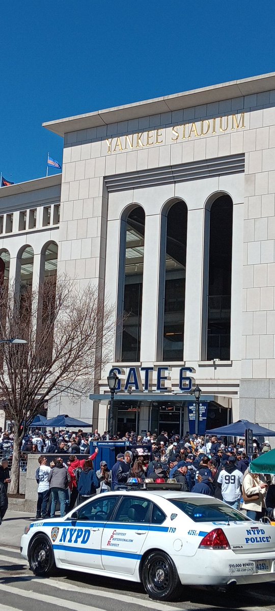playerodePR's tweet image. Un poco de lluvia y humedad en el Bronx.
Hogar, dulce hogar!⚾️