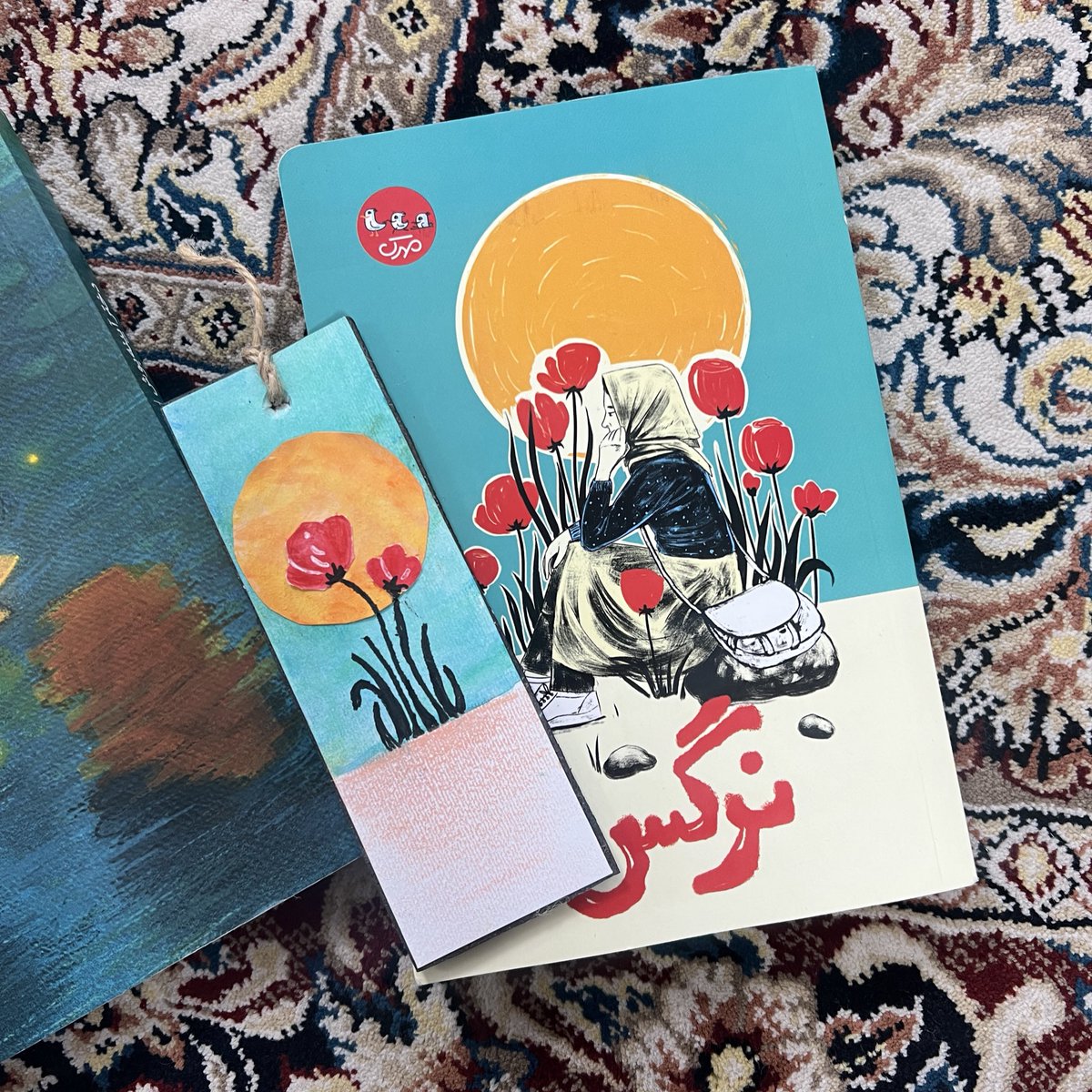imsodci's tweet image. خواهرزادهام برای کتابهاش اینطوری بوکمارک درست میکنه:))
دایی فدات بشه که کتابدوستی🫠