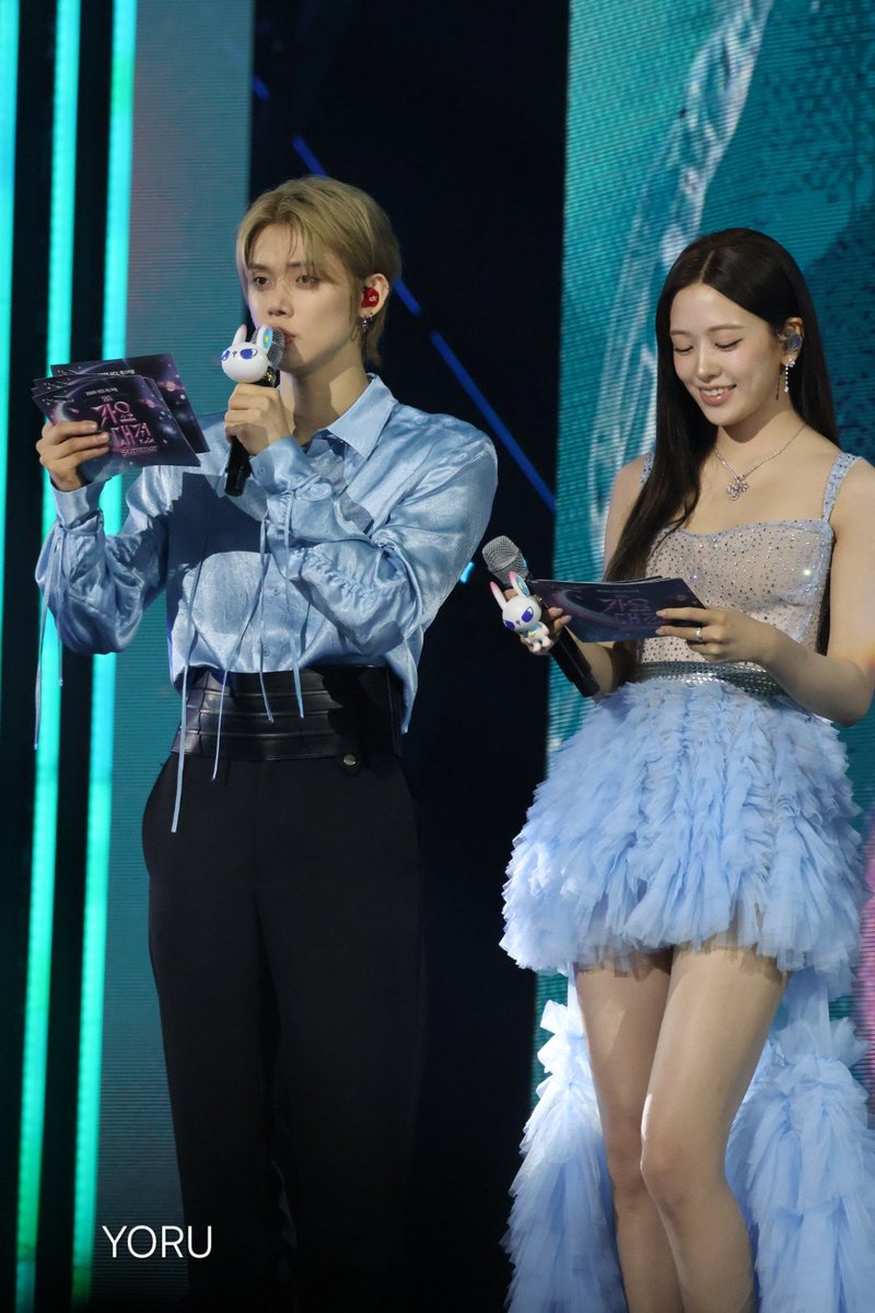 jk_minyu00's tweet image. 250727 가요대전
#도영 #DOYOUNG #연준 #YEONJUN #ヨンジュン
#TOMORROW_X_TOGETHER #IVE #아이브
#ANYUJIN #안유진
#2025SBS가요대전Summer