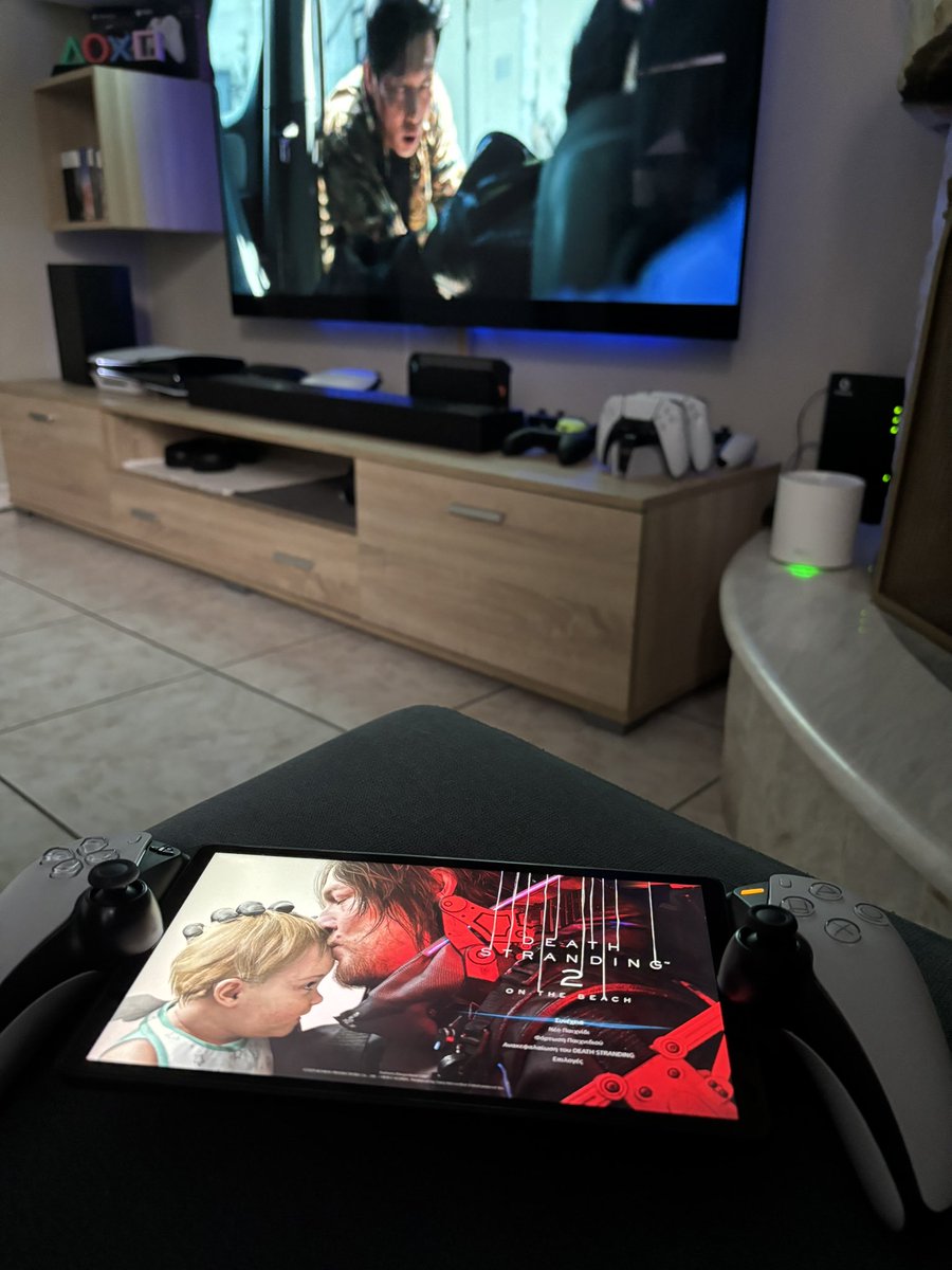 KtmKostas's tweet photo. While my wife is watching Netflix thanks to the PlayStation Portal, I can keep delivering! Gaming hours I definitely would’ve missed without the Portal!
#DeathStranding2OnTheBeach #PSPro #PSPortal https://t.co/Zptu8xO41H