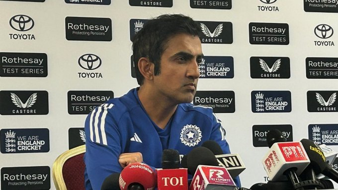 123PerthGOD's tweet image. Gautam Gambhir - "Jadeja and Sundar just scored overseas centuries. Many players back home don't even have one."
Gambhir isn't holding back 😭😭