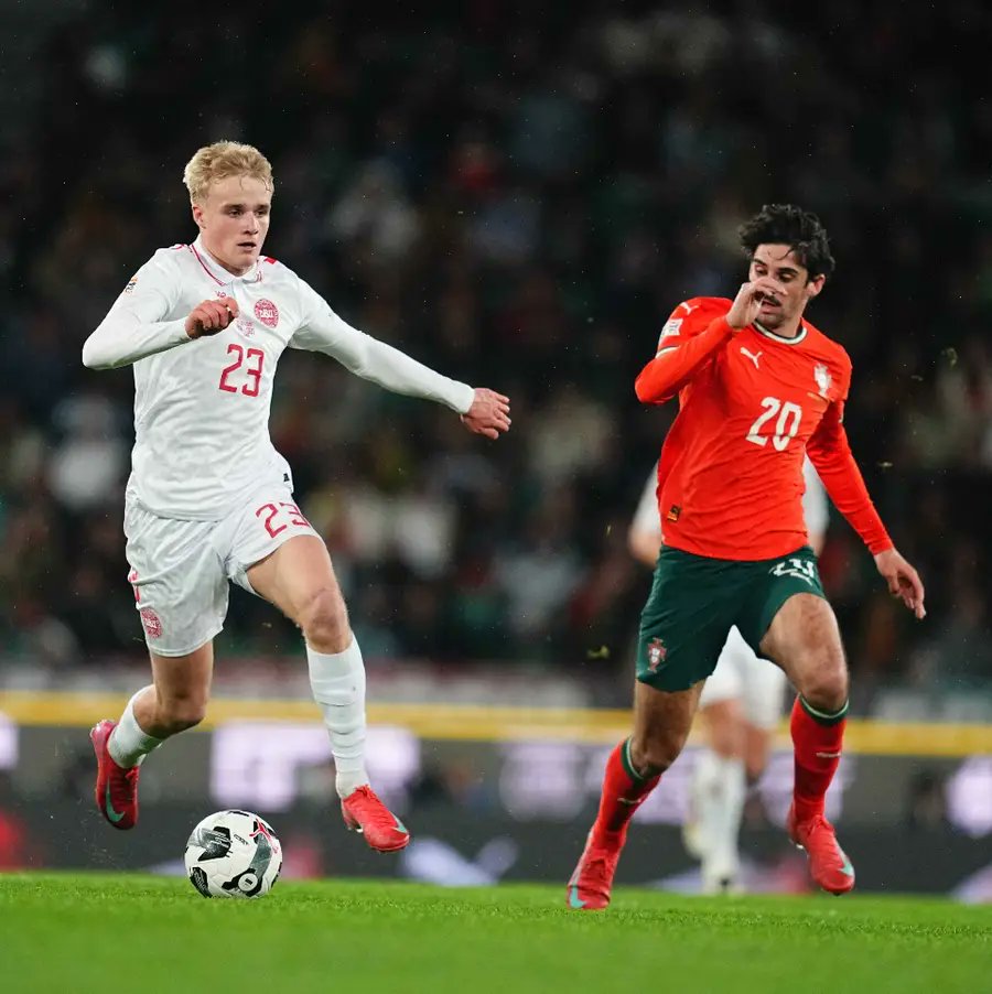 SportingLab1906's tweet image. O Froholdt é muito bom jogador, não dura muito tempo no Porto