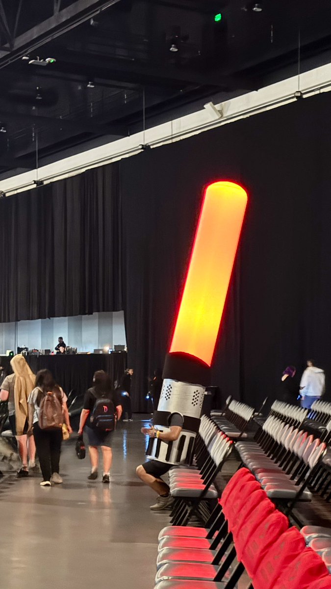 The Queue Crew 💛 tweet media