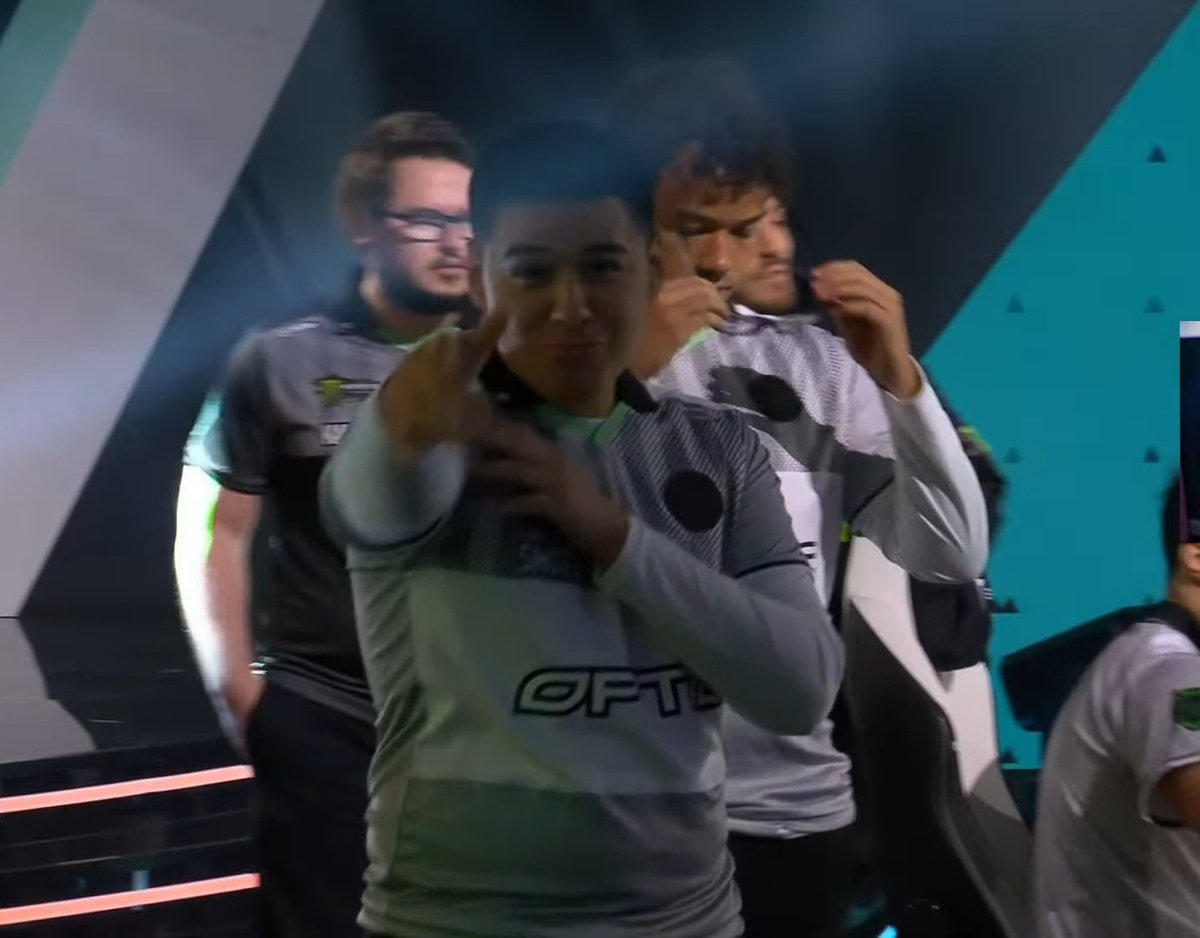 QueDuSaaleV🌪️ tweet media