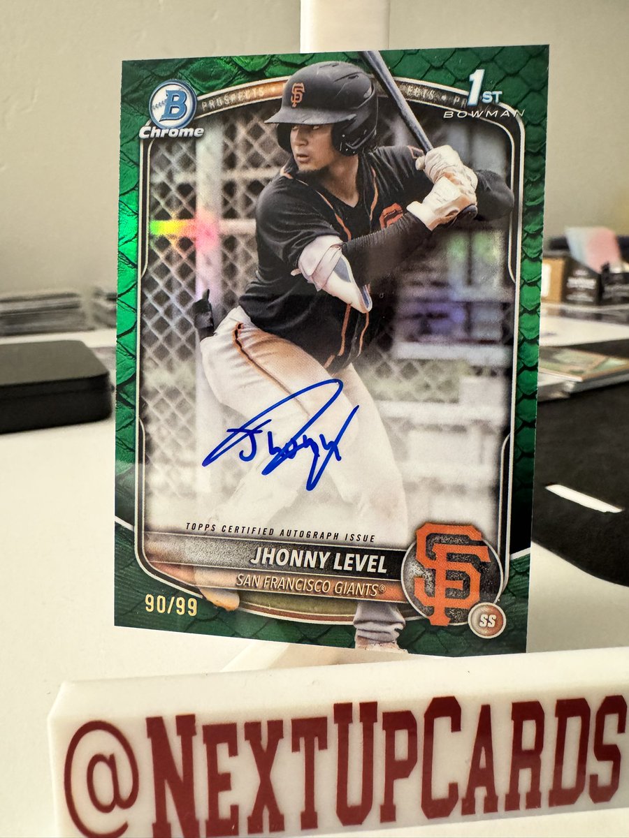 NextUpCards's tweet image. Check out NextUpCards ebay.us/m/qamUfo #eBay via @eBay
🙏Thank you again so many people coming to buy!! #thankyou
🤑#Greatbuys #newlistings #NFL #NBA #MLB #WNBA #ncaaf @DFSMojoman @PAGCards @HobbyArmor @manof_sports @collctor2 @tri21love #kobebryant #jordan
