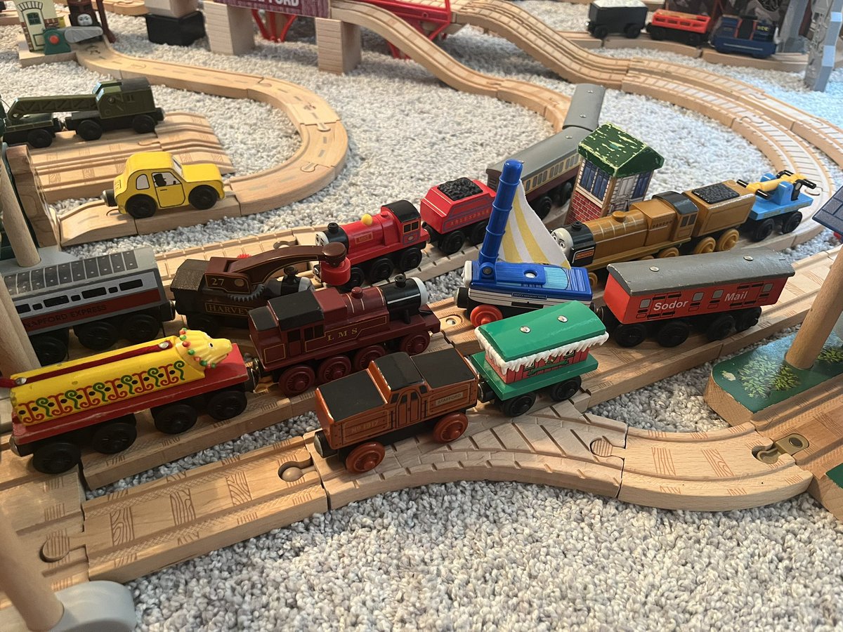 tobythetramgcv's tweet image. dowager hatt’s busy day: