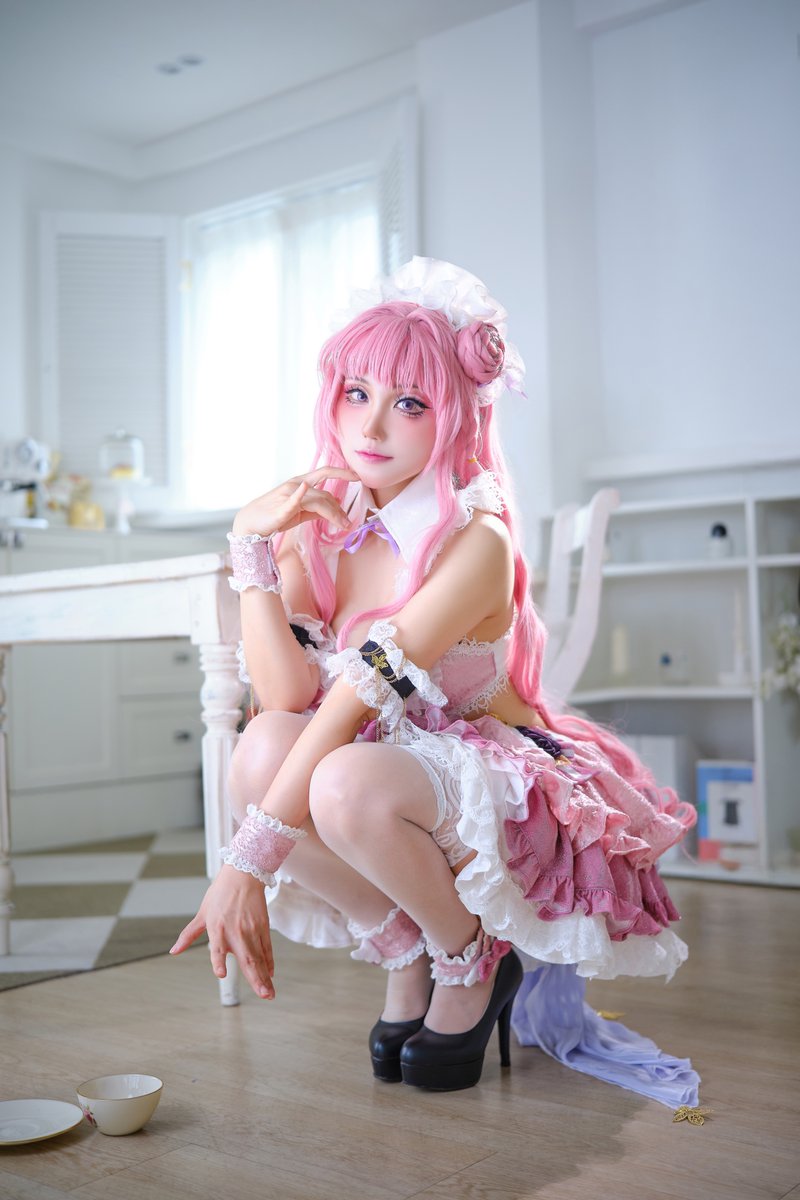 승리의 여신 니케 x and GALLERY 콜라보 

메이드 도로시 : n버섯  

p. 종철님 <a href="/photojong/">종철📸</a>

*추가사진(블로그)* blog.naver.com/eaeneaen/22394… 

#GoddessofVictoryNikke  
#勝利の女神NIKKE  #勝利女神妮姬 
#cosplay  #コスプレ #코스프레  
#Dorothy  #桃乐丝 #ドロシー