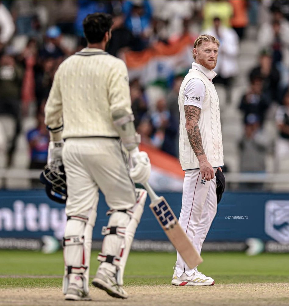 Saurabh_LT's tweet image. जितना अच्छा ऑलराउंडर
उतना ही रोंदू खिलाड़ी…
#BenStokes 🤨