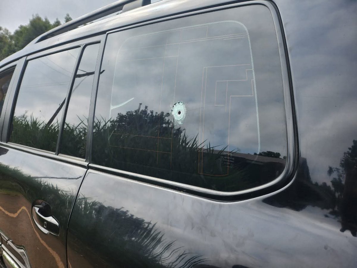 Si alisema ya mguu, huyu alikua anatafuta nini kwa kifua.  

Shindwe Shaitani!