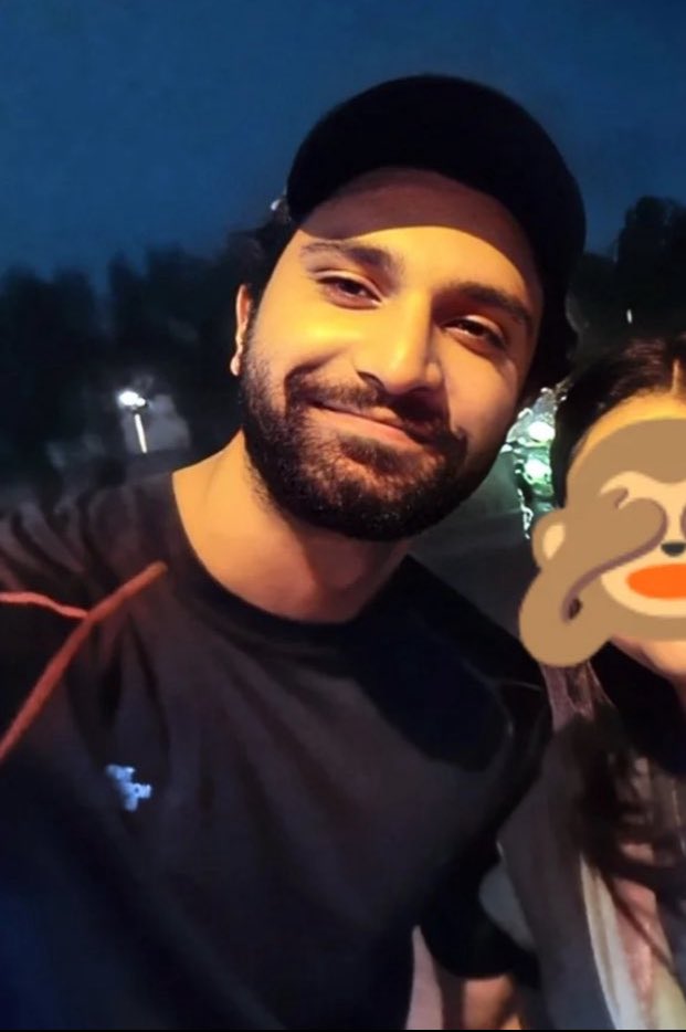 talhasversion's tweet image. i miss his face so much 😩