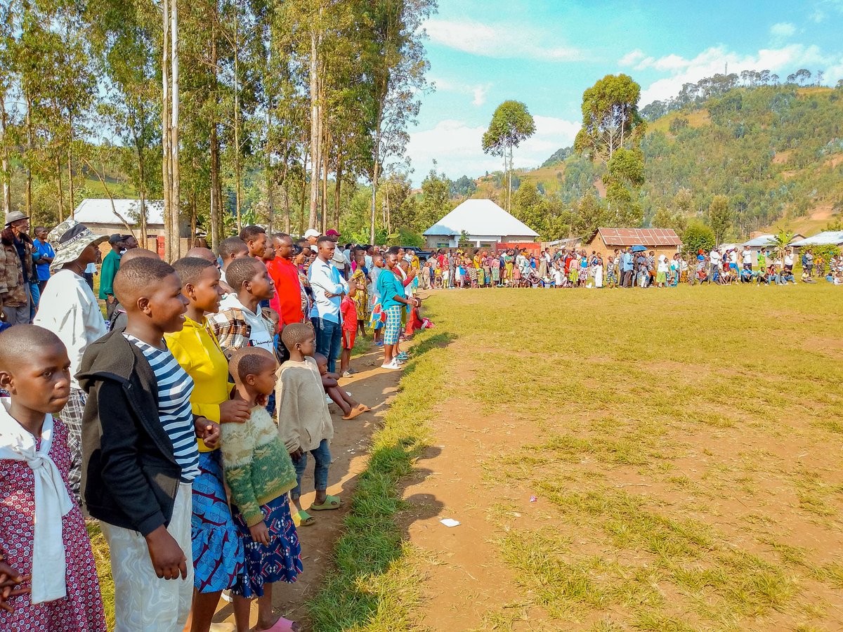 Musanze District (@musanzedistrict) on Twitter photo <a href="/NsengClaudien/">NSENGIMANA Claudien</a> <a href="/RwandaNorth/">Northern Province/ Rwanda</a> <a href="/gahundemaurice/">Maurice Mugabowagahunde</a> <a href="/RwandaLocalGov/">Ministry of Local Government | Rwanda</a> <a href="/Rwanda_Sports/">Ministry of Sports|Rwanda</a> <a href="/UWANYIRIGIRAcl3/">UWANYIRIGIRA clariss</a> Mu cyiciro cy'abagabo, Ikipe y'abayobozi ku rwego rw'umurenge wa Gacaca na Cyuve yatsinze Ikipe y'Abayobozi ku rwego rw'Akarere ibitego 2 ku busa. <a href="/NsengClaudien/">NSENGIMANA Claudien</a> <a href="/RwandaNorth/">Northern Province/ Rwanda</a> <a href="/gahundemaurice/">Maurice Mugabowagahunde</a> <a href="/RwandaLocalGov/">Ministry of Local Government | Rwanda</a> <a href="/Rwanda_Sports/">Ministry of Sports|Rwanda</a> <a href="/UWANYIRIGIRAcl3/">UWANYIRIGIRA clariss</a> Mu cyiciro cy'abagabo, Ikipe y'abayobozi ku rwego rw'umurenge wa Gacaca na Cyuve yatsinze Ikipe y'Abayobozi ku rwego rw'Akarere ibitego 2 ku busa.