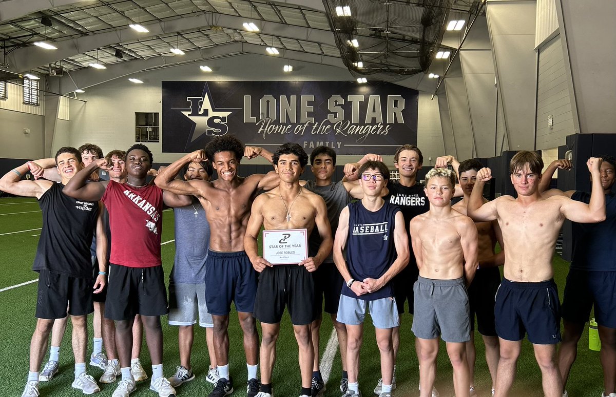 PCnowisthetime's tweet image. These @LSBNBoosters Baseball dudes put a bow on one heckuva summer program! #FAMILY
It takes what it takes. There’s no getting ready, just staying ready. You’ll be hearing from these guys real soon! 😤
Big S/O to this group, and our ⭐️ of the Year: Jose Robles!