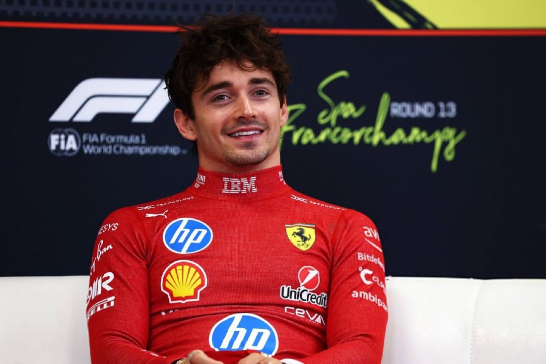 monlclerc's tweet image. ESTÁ RE FELIZ SOY LÁGRIMAS