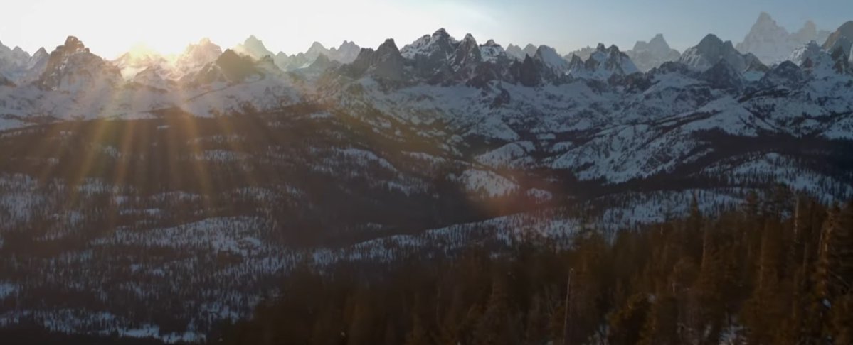 Yjcornplate's tweet image. This sequence in the pilot showed us 3 key locations. The location Mari was prepared/eaten, the plane crash, and the mountains where we later learn Nat called for help