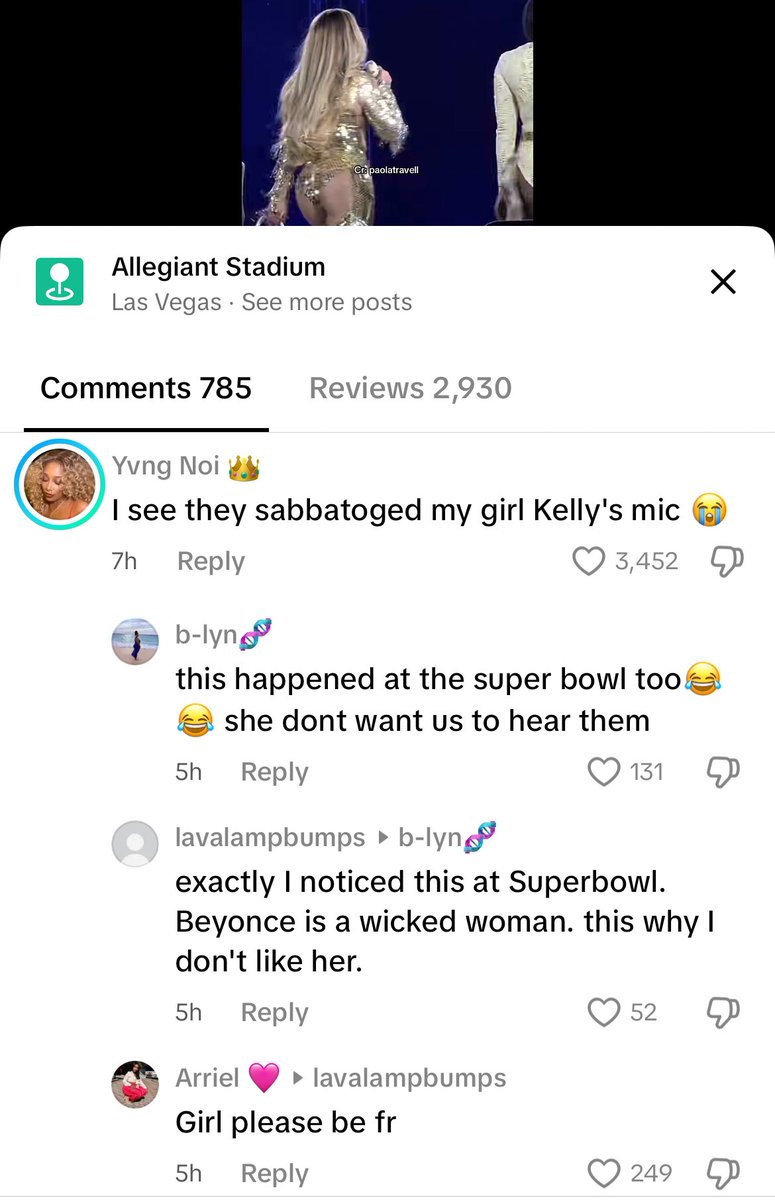 ForthoughtsT's tweet image. The concept of Beyoncé sabotaging Kelly’s mic but not sabotaging Michelle’s 🤣🤣🤣🤣.