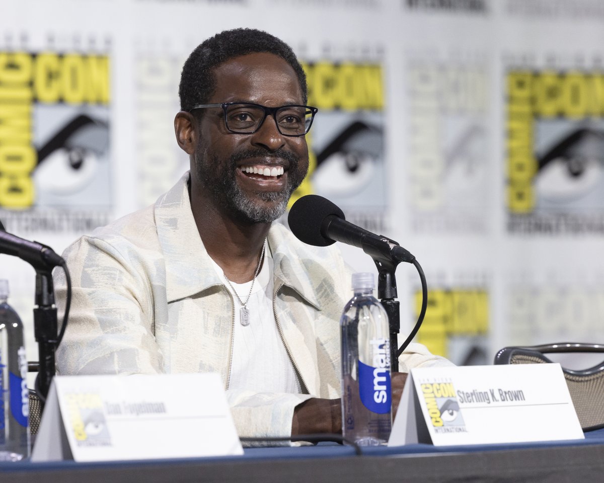 OnTheRedCarpet's tweet image. Straight from “Paradise,” intel has dropped! 🚨 Dan Fogelman and @sterlingkbrown sat down at San Diego @comic_con to talk all things "Paradise" — and SURPRISE! Season 2’s newest star @shailenewoodley dropped in to tease her debut on the show.
(Photos: Disney/Frank Micelotta)