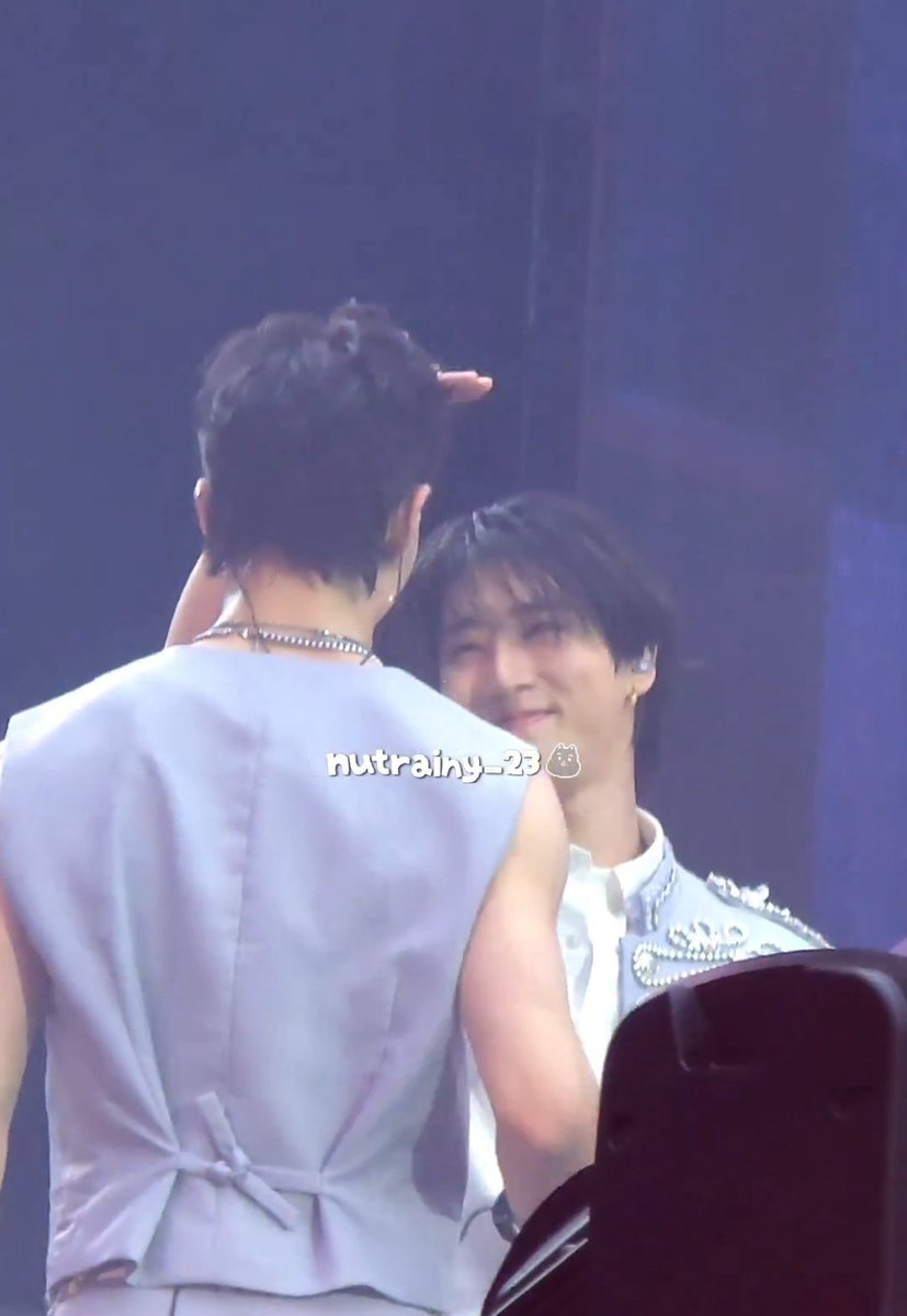 quokkaret_'s tweet image. MY HYUNSUNG!!! ๐ฉถ
jiddieโs never safe when itโs hyunjinโ ๐คง