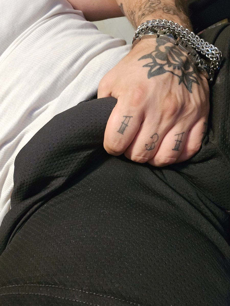 D5672844827352's tweet photo. Ever have one of those days when your constantly horny?
Dm me to see this big cock
#straightfun #straightforgay #gayfun #gayforstraight #muscles #alpha #daddy #bear #gaytwitter #thirsttrap #biglegs #bulge #hung #fitness #bwc https://t.co/jyAJPgyZRW