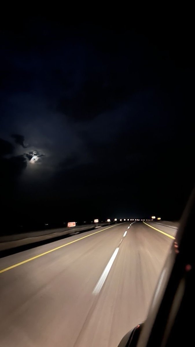 اختارو جيداً فـ الطريق طويل 
… .♥️