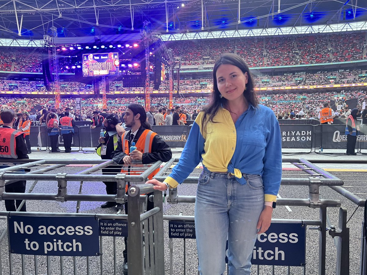 rommari's tweet image. From Wembley—to your headphones
I spent the week in #London reporting on the #UsykDubois2 fight for @Telegraph’s #Ukraine podcast, capturing the voices of fans, fighters&journalists. 🎙️🥊
🎧 My 10-min report starts at 38:19: youtu.be/7q_GTHMpMRw&t=…
ft @GarethADaviesDT @usykaa