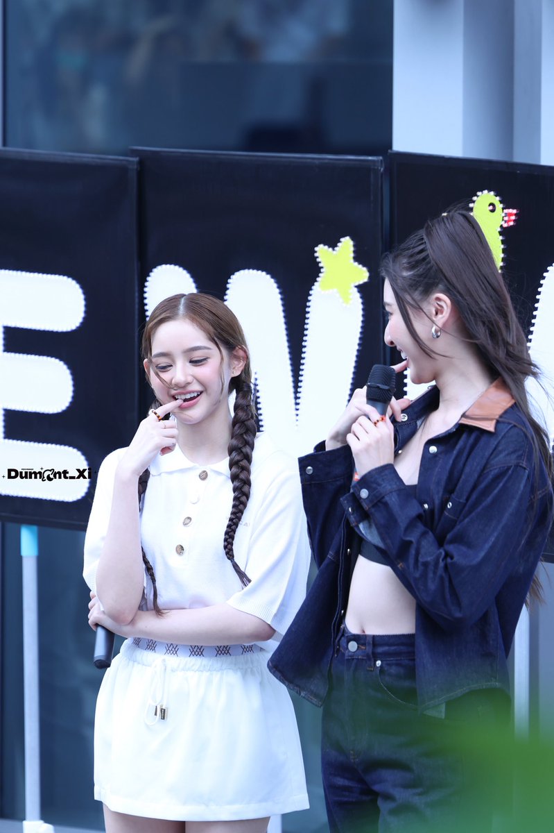 Dumont_Xi's tweet image. 好可爱的两只🥰

#มหกรรมนิยายนานาชาติ2025xVM
#ViewMim #วิวมิ้ม