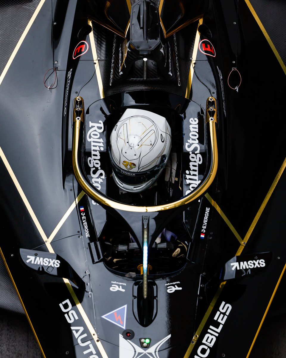 ds_penske_fe's tweet image. That’s a wrap on Season 11! 
 It didn’t end the way we hoped, but every setback is part of a bigger story — and ours is far from over. We’ve learned, we’ve grown, and we’re coming back stronger and hungrier than ever.
 
#DSPENSKE
#dsperformance
#abbformulae #motorsport