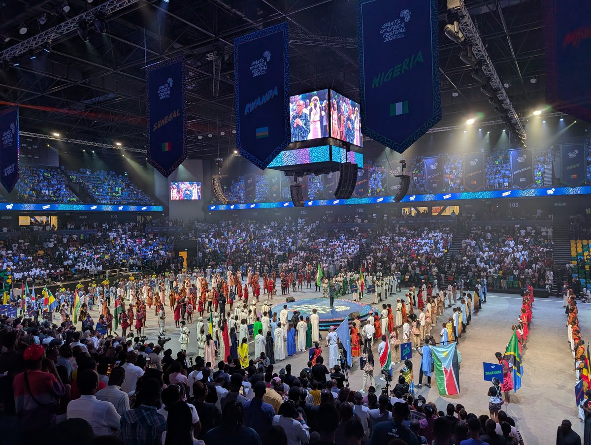 DavidToovey's tweet image. "We want you to feel at home while you are here, and we hope you will be back - you are most welcome, and I mean it."
- President Kagame at today's opening of the @GiantsOfAfrica Festival in Kigali.
#VisitRwanda🇷🇼