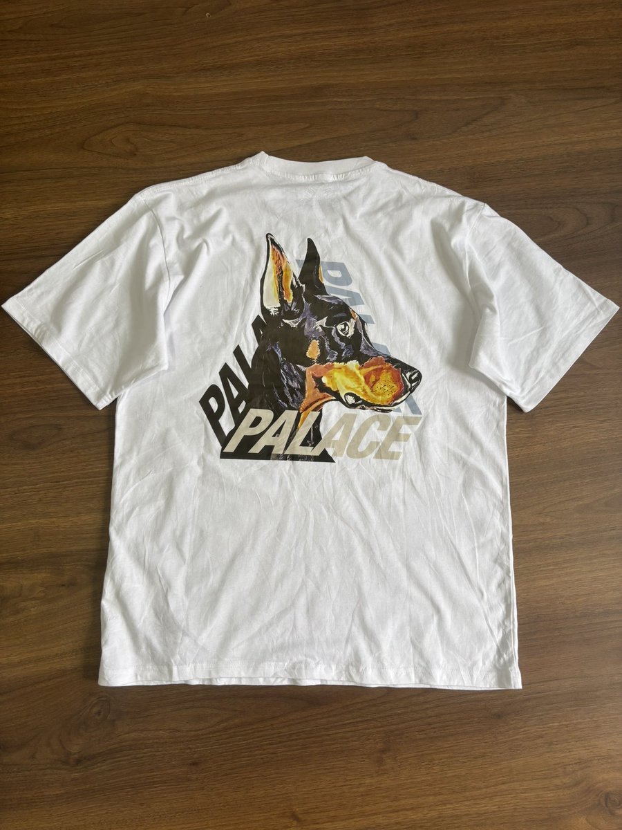 thriftedthrvds's tweet image. size: large
condition: 10/10
price: ¢200
