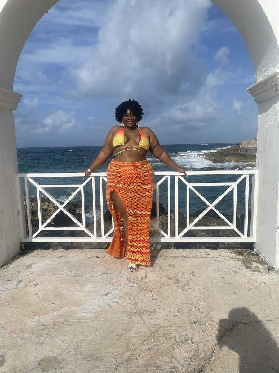 _PineappleSauce's tweet image. Don’t let the flames fool you, it’s the charm that’ll get you. 😉🔥 #CharmanderCore #republicbeach

Skirt by @thegoodestgyal 🤭