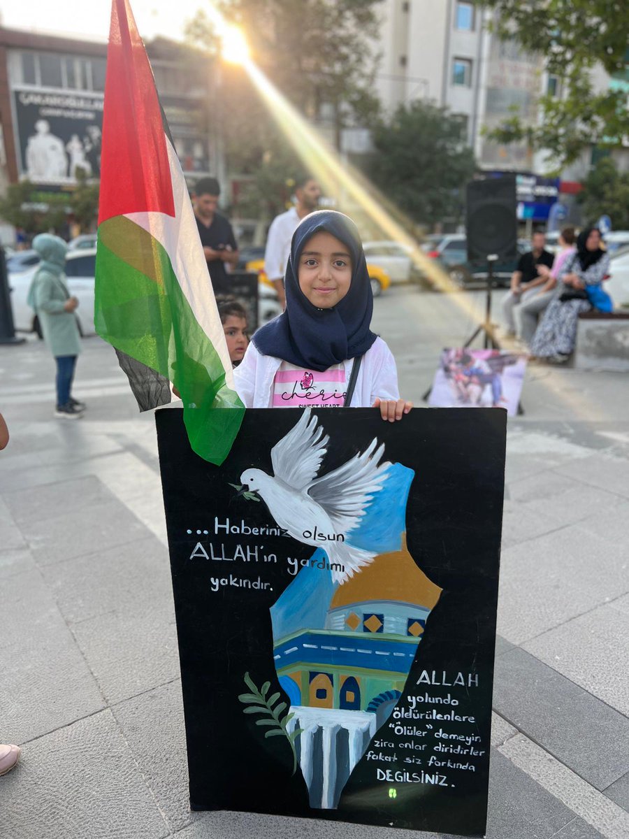 MEYDANA ÇIKTIK, GAZZE İÇİN HAYKIRDIK 🔊

📍 PTT MEYDANI, ELAZIĞ 

Gazzeİçin TekYürek
#GazzeAçlıktanÖlüyor
#FurkanHareketi