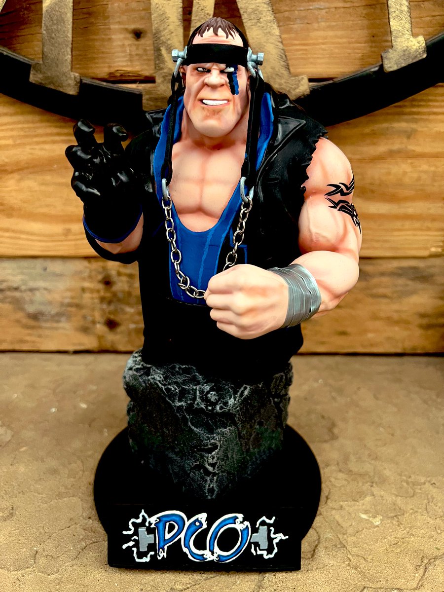 Here is my newest sculpture. THE French Canadian Frankenstein PCO! 🔩⚡️ please check out my profile for more wrestling artwork like this!