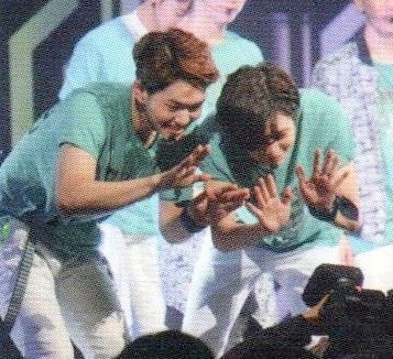 hourlyontae's tweet image. #온유 #ONEW #TAEMIN #태민 @SHINee @ONEW_GRIFFIN @TAEMIN_BPM