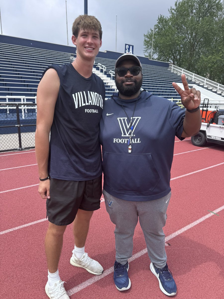 zack_burlingame's tweet image. Thank you Villanova for hosting a great camp today @Coach_JFletcher @NovaAthletics @coachferranteVU #villanova #nova #novaathletics @DimeFitt use code zburl on dimefitness for 10 percent off