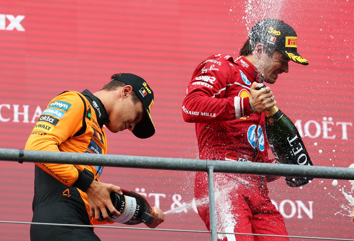 AeroTechVH's tweet image. #F1 #BelgianGP 2025

🟧/🟥 Sprint Qualy to Race pace (dry) gap

Piastri&apos;s blistering SQ3 lap left Leclerc at a whopping 0.77s behind

In today&apos;s race, Leclerc was about 16.2s behind Piastri after first lap on Mediums and finished 20.2s behind overall. In dry, Piastri was 0.13s a…