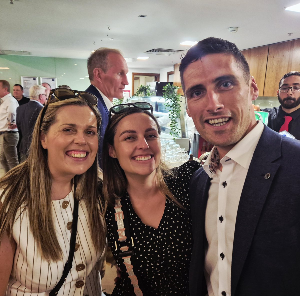 chrismur11's tweet image. The best thing about the GAA is the people you meet. Great to catch up with our Kerry clubman in Croke Park today! 🙌