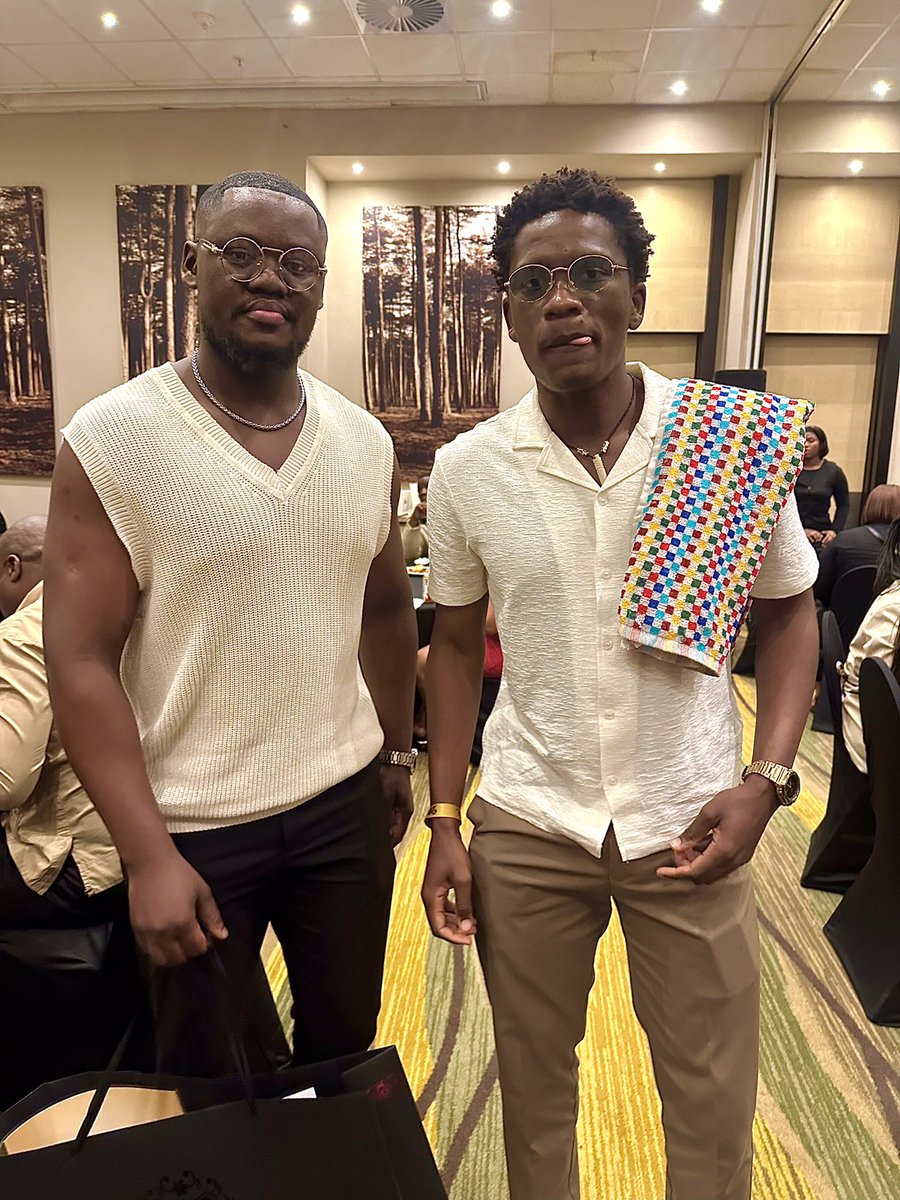 Mbulelo____'s tweet image. #ShakaiLembeS2 I was honoured to meet our modern day Shaka Zulu. What a talented and humble guy. @LemogangTsipa