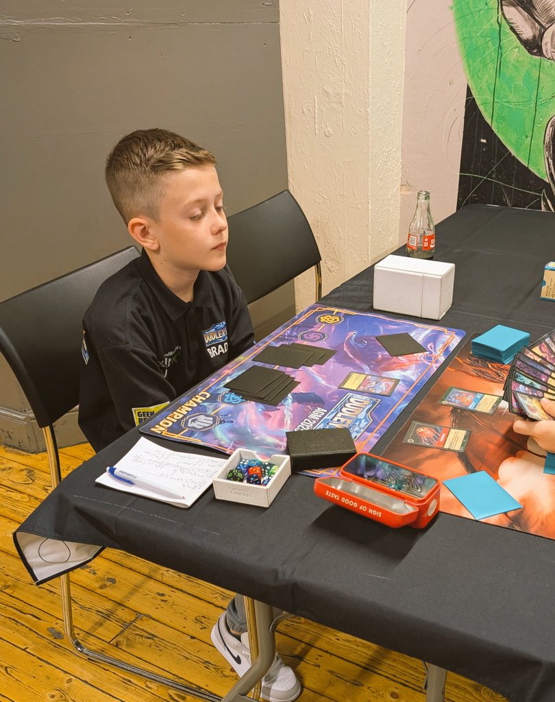 Too much coca cola last night for this one 😂

Ended up with a top 8 finish today, squeezed in with tie-breakers using the same purple steel deck.

R1 🟨⬜ 1-2 Aggro OTD
R2 🟥🟦 2-1 Shark Burn OTP
R3 🟩⬜ 2-0 Pirates OTD
R4 🟨🟩 1-2 Chernadogs OTP