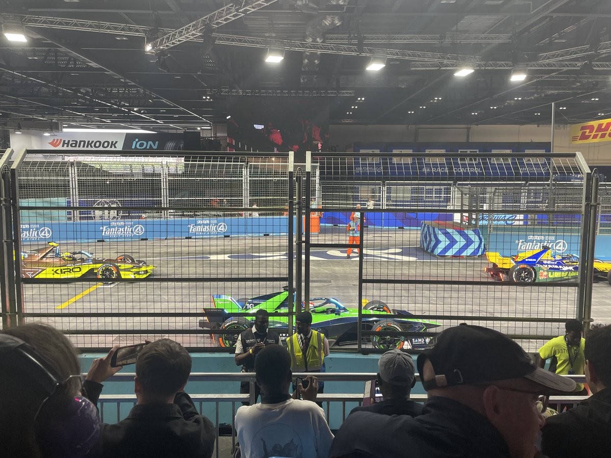 TSUN0DA22's tweet image. my view on the race start [zane maloney, sebastien buemi, david beckmann]