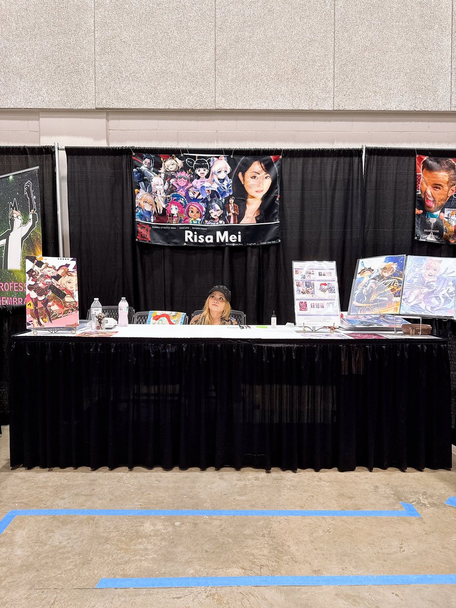 Risa♛Mei🌙 (@loverisamei) on Twitter photo I SWEAR I’M NOT JUST A FLOATING HEAD - I just sit very low. ANYWAYS - come see me for day 3 of <a href="/KamiConHAI/">Huntsville Anime Invasion</a> I SWEAR I’M NOT JUST A FLOATING HEAD - I just sit very low. ANYWAYS - come see me for day 3 of <a href="/KamiConHAI/">Huntsville Anime Invasion</a>