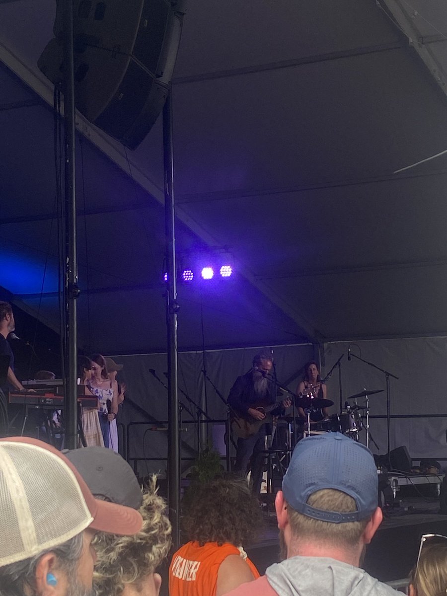 I got so close to the stage when iron and wine were at the folk fest just for them to only play new material and none of their classic or in between era songs 🥲 still a good show tho