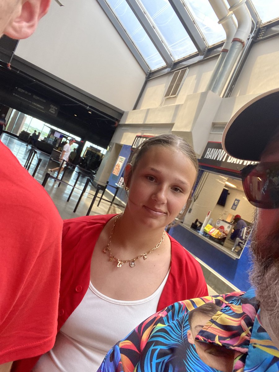 RealFogarty's tweet image. #Globelifeoftheparty