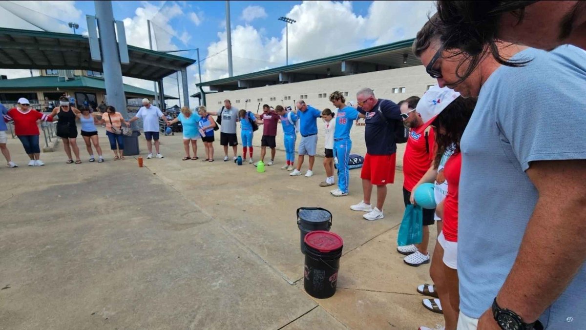 GPSTEXASBASEBA1's tweet image. What an awesome summer for GPS LEGENDS 15u Montgomery/Cooper. Love watching you guys grow on and off the field! #Biggerthanbaseball 👊🏼💥