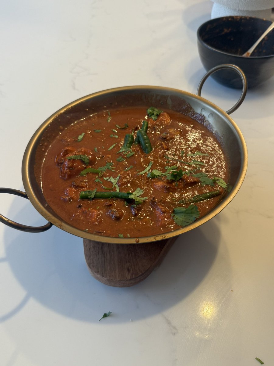 Newitt7185's tweet image. Tikka chilli garlic chicken and masala chips @MattCooperBites 👌🏻👌🏻